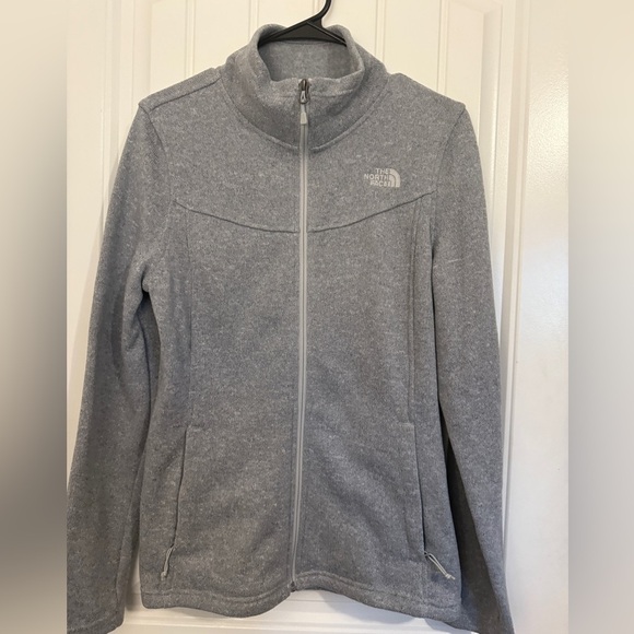 The North Face Women's Light Gray Ski Jacket - Picture 6 of 14